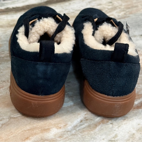 UNDER ARMOUR Women’s Capeside Shearling Black Sneakers- Size 7.5 - Picture 7 of 8